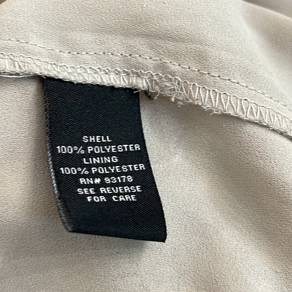 Split back Tank - Picture 10 of 11